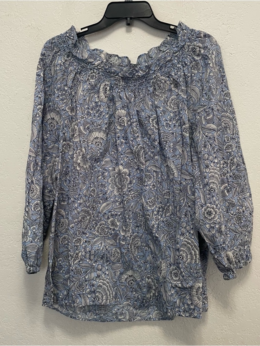 Talbots Floral Blouse Womens 2X Blue White Smocked Ruffle Neck Peasant Boho